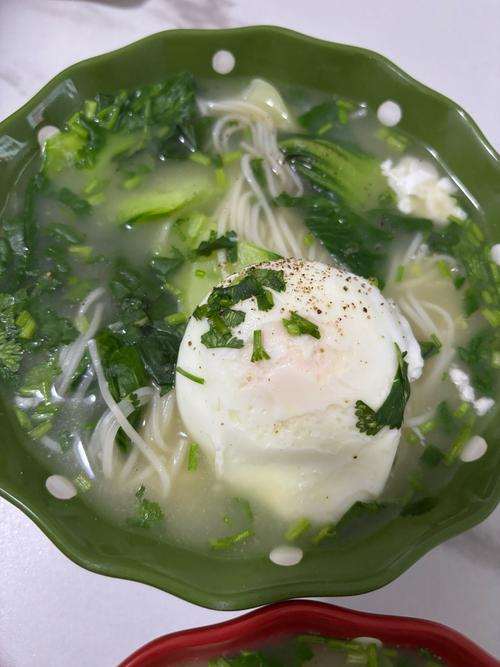 煮面条粘成一团？滴几滴食用油！