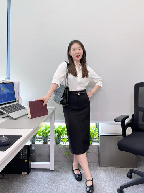 居家办公仪式感?换上正式衣服!